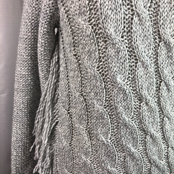 Timing Gray Cable Fringe Sweater L - Picture 3 of 7